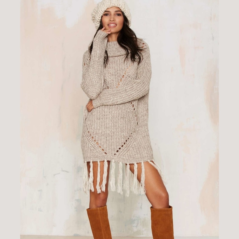 NEW Glamorous long tassel sweater